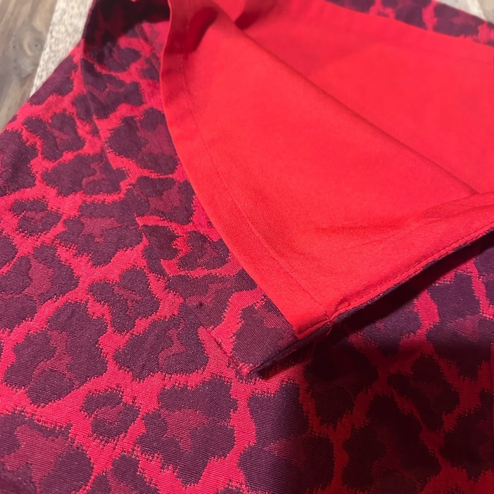 Talbots Petite Red Leopard Jacquard Pencil Skirt Career Work Party 10P - Picture 5 of 5